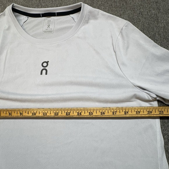 On Cloud Trail-T Workout Men's Size M Activewear Shirt - Picture 6 of 9